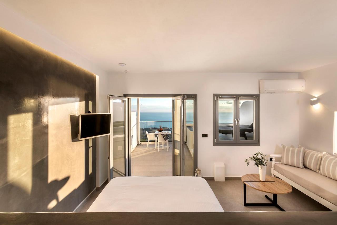 La Estrella 4 Suites With Sea View & 4 Prive Hot Tub Vourvoúlos Zewnętrze zdjęcie