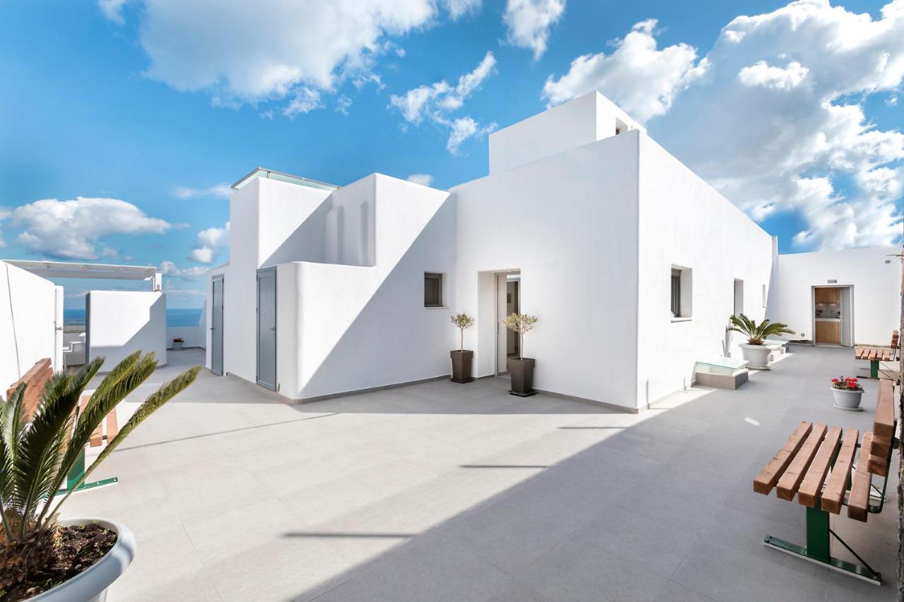 La Estrella 4 Suites With Sea View & 4 Prive Hot Tub Vourvoúlos Zewnętrze zdjęcie